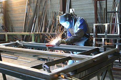 Metallbearbeitung, Motoren, Pumpen, Werkzeugmaschinen, maschinelle Bearbeitung von Metall und Kunststoff ...